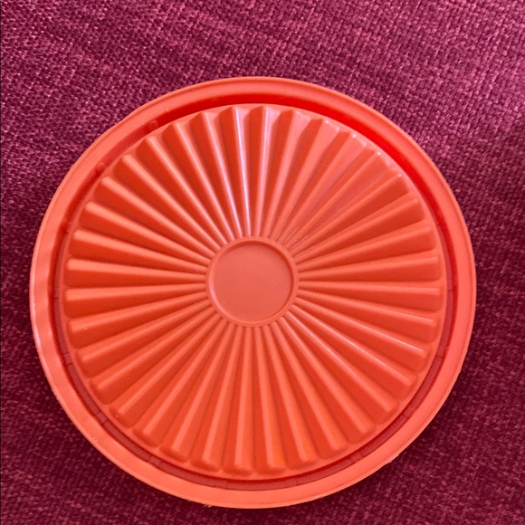 Tupperware Canister With Lid - Picture 5 of 5